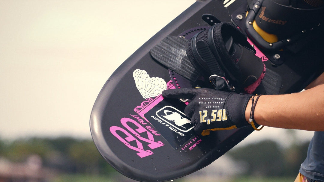 PIGOSKI glove gripping the handle — Kevlar vs Amara palm detail